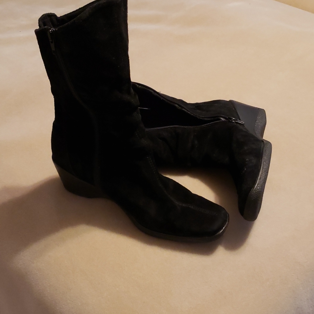 Dress boots